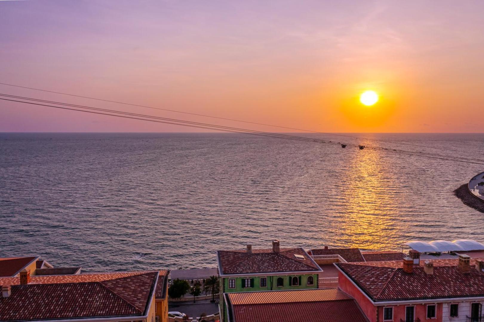 Roma Hotel Phu Quoc - Free Airport Shuttle & Sunset Town Tour Exterior photo